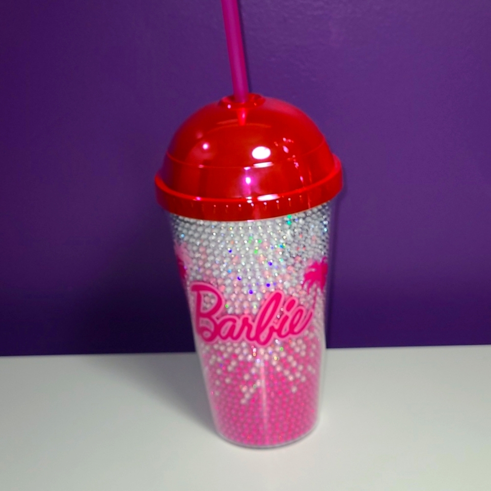 NEW BARBIE LOGO 16OZ SPARKLE PLASTIC TUMBLE W/PINK DOMED STRAW LID.